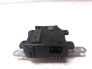 TOYOTA Avensis T27 (2008–2019) Salongi soojenduse klapi mootor 0638000920 - 4