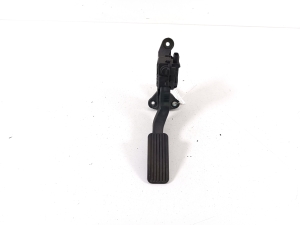   Accelerator pedal  - 32700G2120 