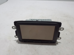 Radio (head unit) - 281154109R