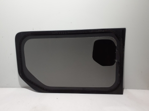 RENAULT Trafic III (2014–2022) Seitenscheibe hinten (Karosserie) 833418702R - 2