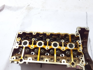Mercedes Benz SLK-Class 171 (2004–2011) Cylinder head A2710161201 - 4