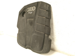 AUDI A4 B9 (2015–2026) Motorabdeckung 04L103925P - 2