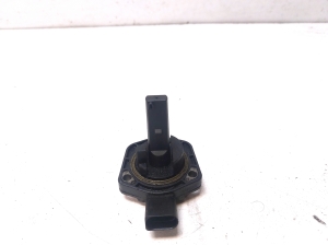 Volkswagen Golf IV (1997–2003) Eļļas līmeņa sensors 1J0907660B - 2