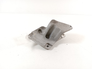   Engine bracket  -  