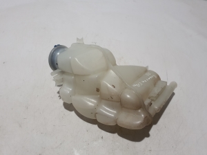Porsche Panamera 971 (2016–2026) Coolant reservoir 971121407D - 3