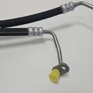 Mercedes Benz C-Class 205 (2014–2021) Schlauch Lenkgetriebe A2044604724 - 3