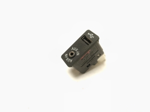 BMW 5 SERIES F10 (2010–2017) USB-pesa 9237653 - 4