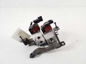   Air conditioner hose valve  - 97725E4100 
