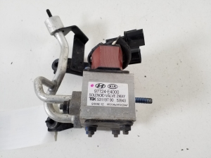 Hyundai IONIQ (2016–2026) Klimaschlauch Ventil 97724E4000 - 2