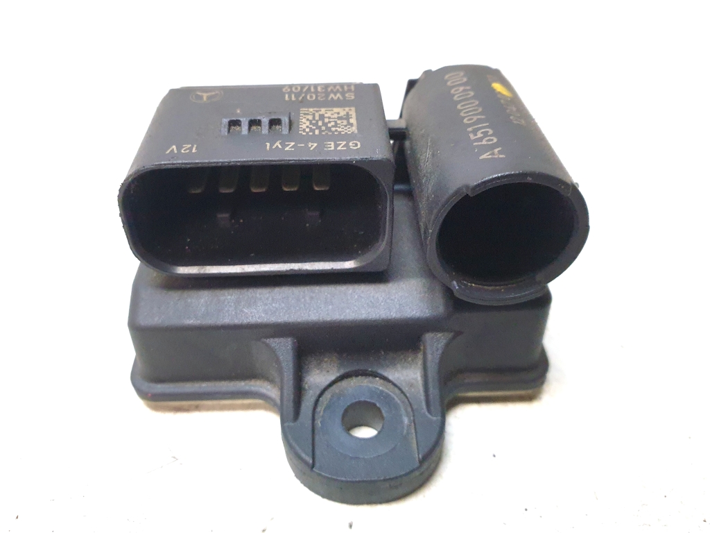 Mercedes Benz E-Class W212 (2009–2015) Glow plug relay A6519000900 Mercedes Benz E-Class W212 (2009–2015) Glow plug relay A6519000900