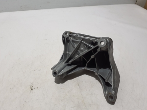 AUDI A5 (2016–2026) Engine bracket 8B3199307 - 2