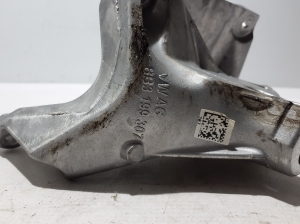 AUDI A5 (2016–2026) Engine bracket 8B3199307 - 3
