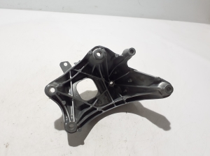 AUDI A5 (2016–2026) Engine bracket 8B3199308D - 3