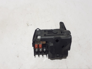   Fuse boxes  - 8B3941823D 