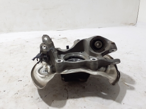 AUDI A5 (2016–2026) Tagumine rumm 8B3505432G - 3