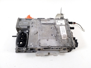 Wechselrichter (Inverter) - J9D314G138AH