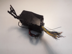 VOLVO V40 (2012–2019) Fuse boxes AV6T14A067AD - 2