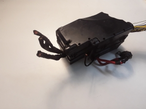 VOLVO V40 (2012–2019) Fuse boxes AV6T14A067AD - 3