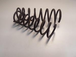 VOLVO V40 (2012–2019) Rear spring 31340392 - 3