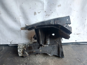 Mercedes Benz GLK-Class 204 (2008–2015) Front outrigger - 2