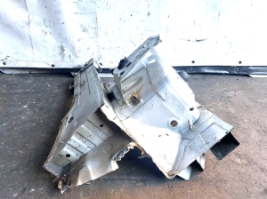 Mercedes Benz GLK-Class 204 (2008–2015) Front outrigger - 2