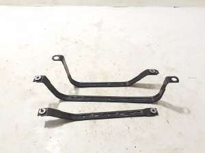   Fuel tank bracket  - 8B3201653 