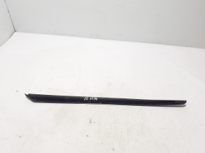 AUDI A5 (2016–2026) Windshield pillar outer molding 8B3854328 - 3