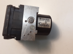 VOLVO V40 (2012–2019) ABS unit 31423315 - 3