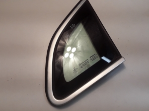 VOLVO V40 (2012–2019) Seitenscheibe hinten (Karosserie) 31352333 - 5