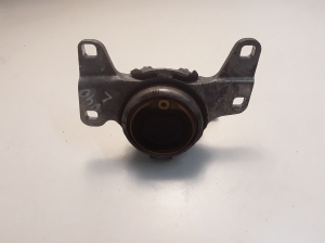   Engine mount  - 31359639 