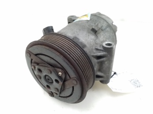  Air conditioner compressor 