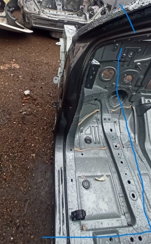 RENAULT Scenic E-Tech I (2024–2026) Eesmine tugijalg 641011096R - 3