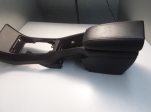 VOLVO V40 (2012–2019) Center console 31306634 - 4