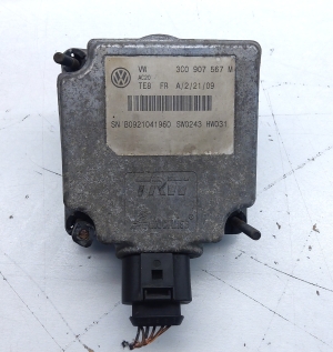 Volkswagen Passat B6 (2005–2010) Totwinkel-Radar Distronic 3C0907567M - 2