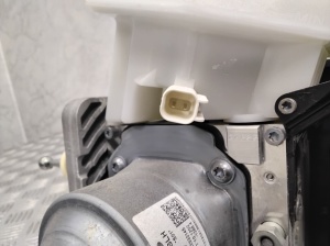 Polestar 2 II (2021–2026) ABS plokk 32281728 - 3
