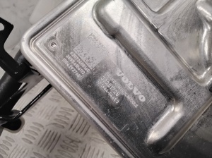 Polestar 2 II (2021–2026) ABS plokk 32281728 - 6