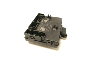 Volkswagen Golf VIII (2019–2026) Front door control unit 3WA959593A - 6
