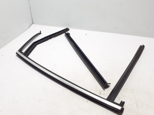 VOLVO S90 (2016–2026) Tagumise küljeukse tihend uksel 31365736 - 3