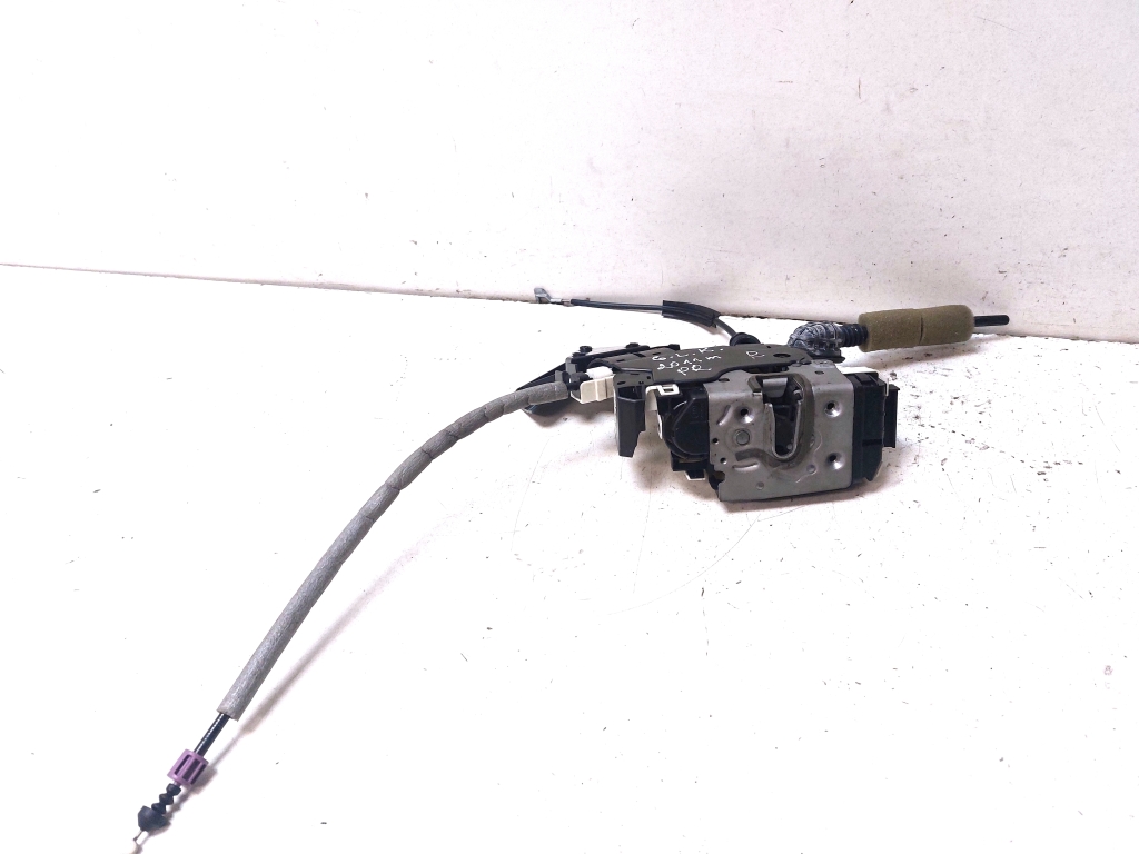 Mercedes Benz GLK-Class 204 (2008–2015) Front door lock A2047201835 Mercedes Benz GLK-Class 204 (2008–2015) Front door lock A2047201835