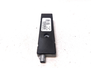 Mercedes Benz GLK-Class 204 (2008–2015) Antenas pastiprinātājs A2048202489 - 3