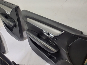 VOLVO S90 (2016–2026) Salons un tā detaļas - 4