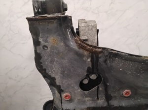 Polestar 2 II (2021–2026) Front subframe 31681841 - 3