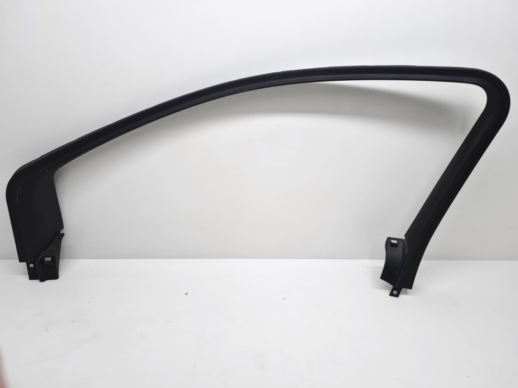 Mercedes Benz E-Class W212 (2009–2015) Esiukse muu osa 465813186 Mercedes Benz E-Class W212 (2009–2015) Esiukse muu osa 465813186