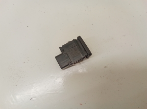 Volkswagen Passat B6 (2005–2010) Parking brake switch 3C0927225B - 4