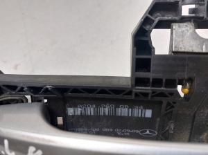 Mercedes Benz GLK-Class 204 (2008–2015) Rear side door exterior handle A2042600834 - 5