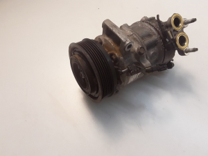 VOLVO V40 (2012–2019) A/C compressor 31469966 - 4