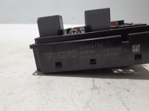 VOLVO S90 (2016–2026) Kaitsmeplokid 31473772 - 4