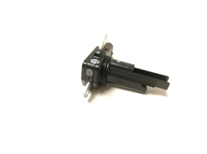 TOYOTA Yaris (2011–2020) Mass air flow sensor 222040V020 - 3