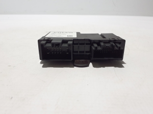 VOLVO S90 (2016–2026) Trunk lid control module 32214779 - 4