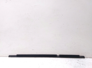 Mercedes Benz GLK-Class 204 (2008–2015) Fensterschachtleiste außen Tür hinten A2047353465 - 3